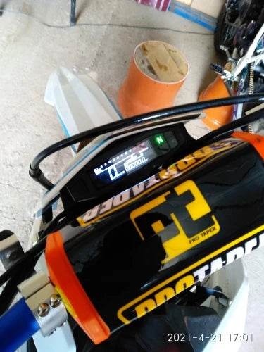 Universal Digital Motorcycle Speedometer & Tachometer | LCD Odometer, Oil Gauge, Turn Signal Indicator - One-Sake.com