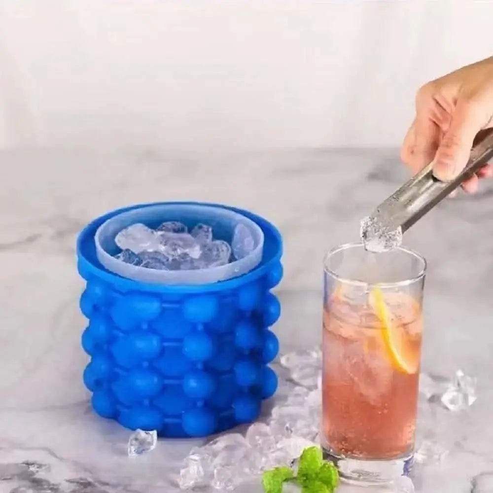 2-in-1 Large Silicone Ice Cube Mold – Portable Ice Bucket for Whiskey, Beer & Frozen Drinks - One-Sake.com