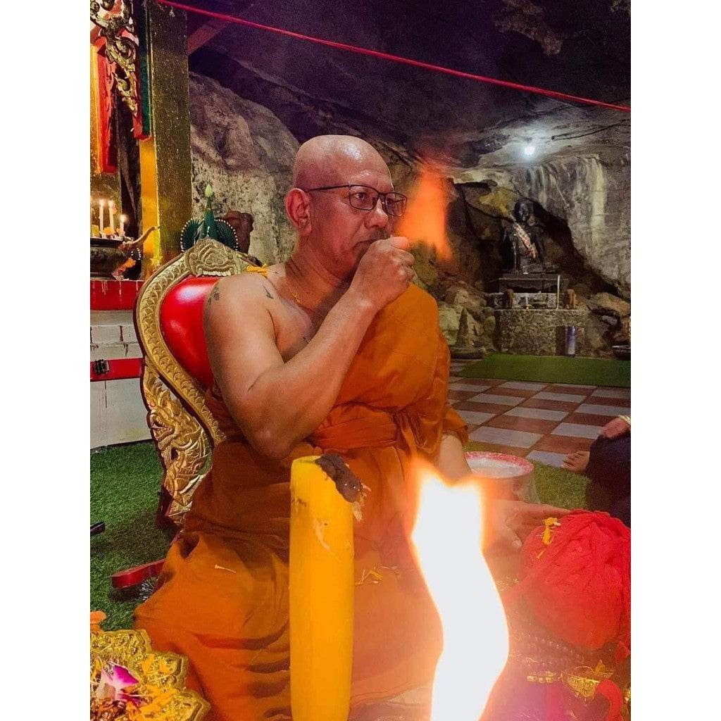 Master Phra Ajahn Prasoot’s First Edition 'Gajab Luk Oil' – Enhance Charm, Prosperity, and Business Success - One-Sake.com