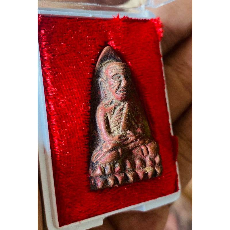 Luang Pu Thuad Tawee Krut Amulet – Ultimate Protection & Prosperity Talisman The Most Powerful Charm for Safety, Success, and Spiritual Empowerment - One-Sake.com